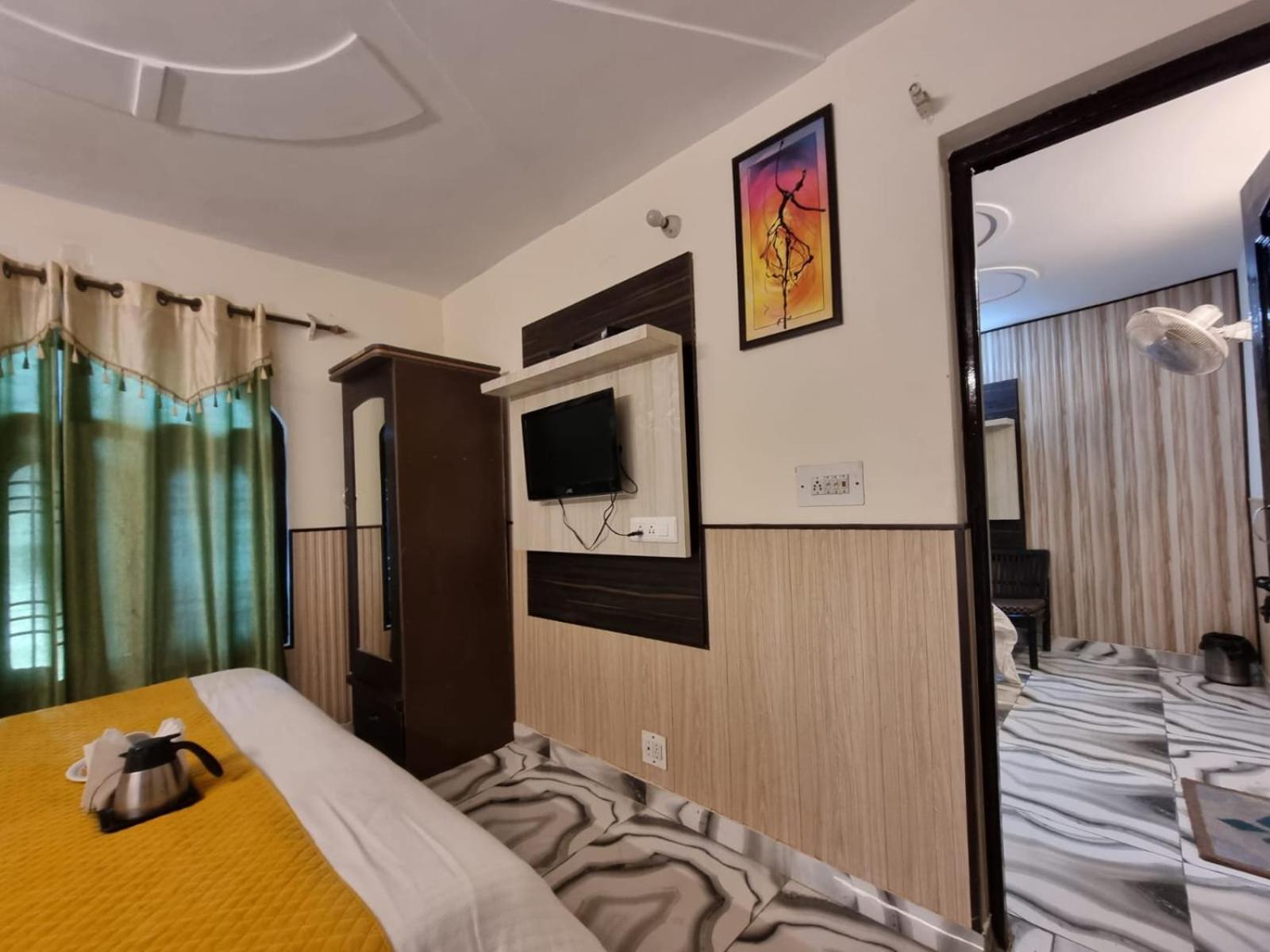 Hotel Stay Well Banikhet Екстериор снимка