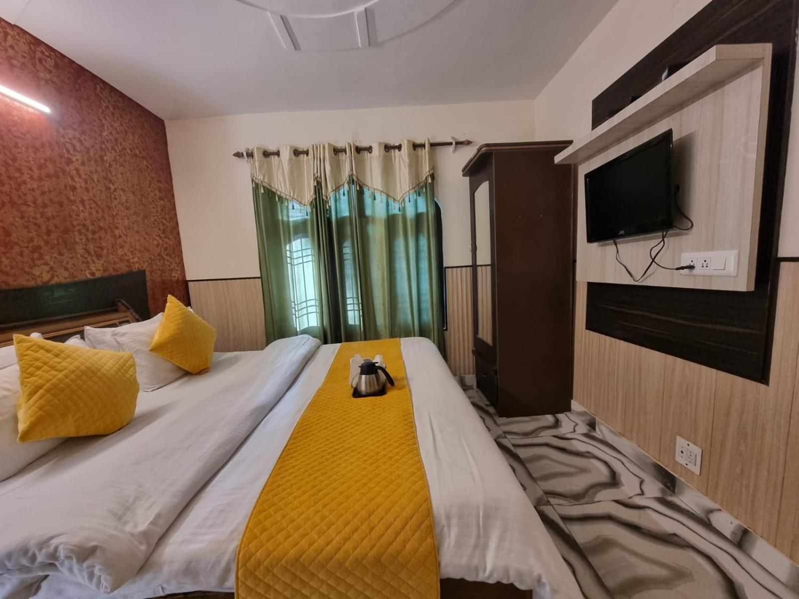 Hotel Stay Well Banikhet Екстериор снимка
