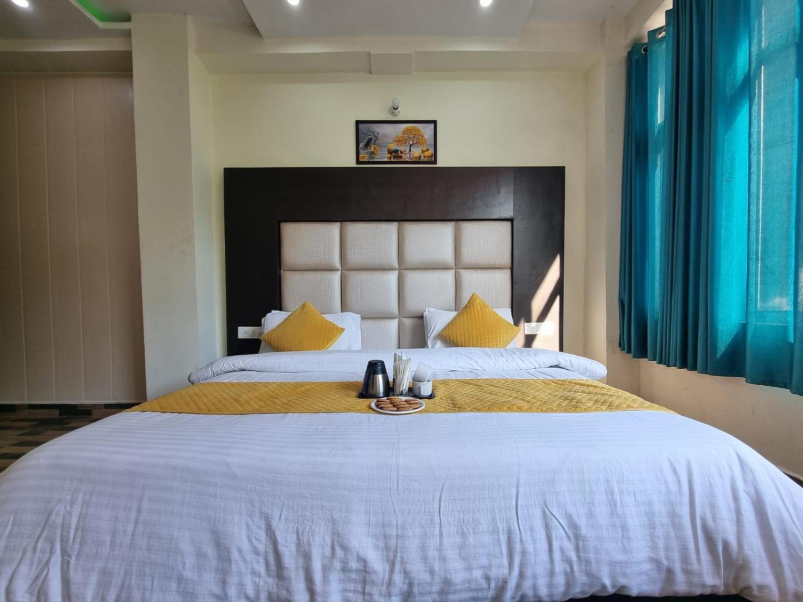 Hotel Stay Well Banikhet Екстериор снимка