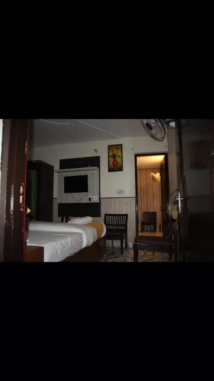 Hotel Stay Well Banikhet Екстериор снимка