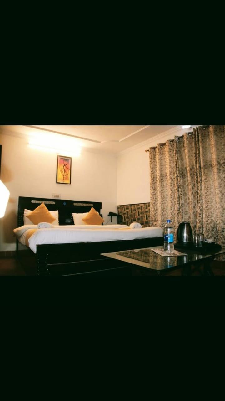 Hotel Stay Well Banikhet Екстериор снимка